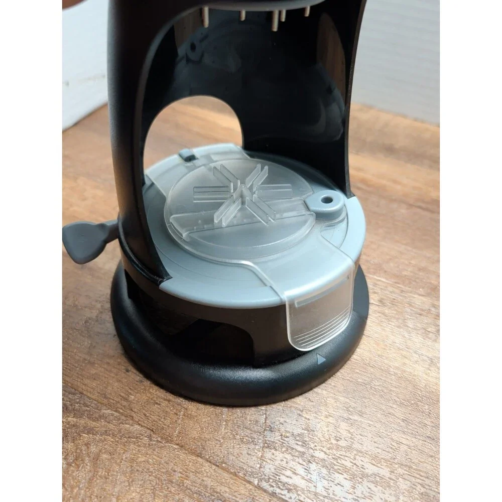 Pampered Chef Veggie Spiralizer #1179 Manual Vegetable Slicer Zoodler Black
